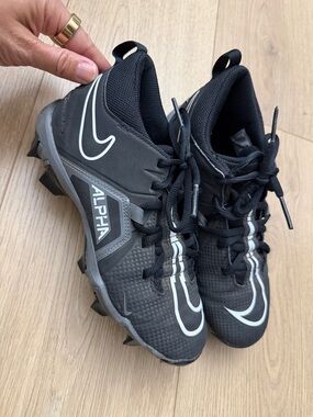Nike Alpha Menace 3 Shark football cleats size 4 youth